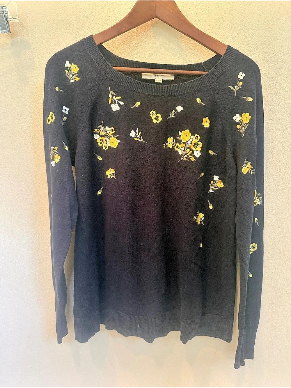 LOFT Floral Crew Neck Sweater Black & Yellow Size Medium